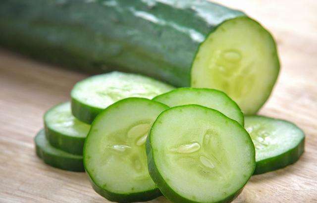 黃瓜怎么吃最有營(yíng)養 黃瓜怎么吃最有營(yíng)養